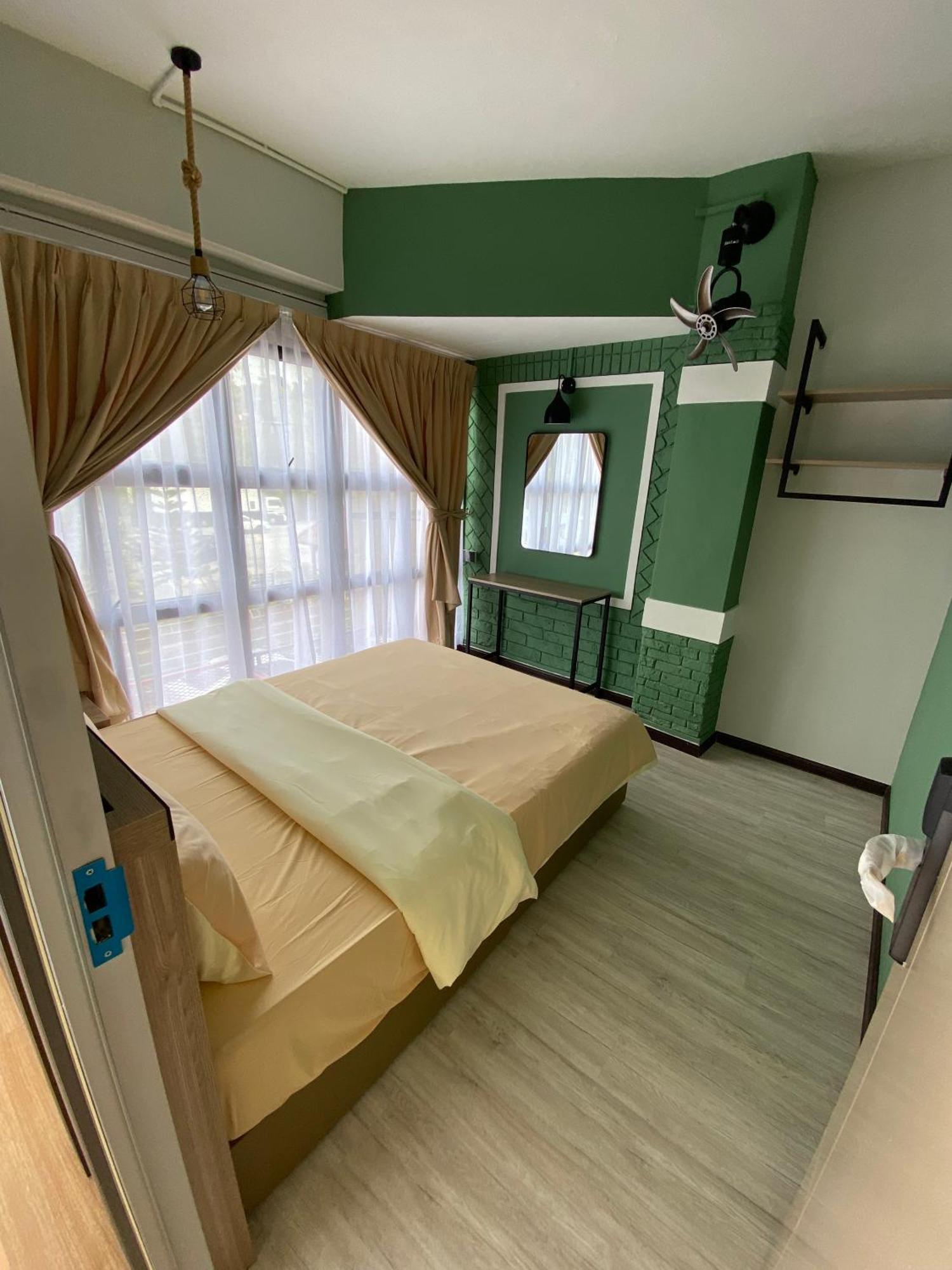 Clock Inn Backpackers Hostel ตานาห์ราตา ภายนอก รูปภาพ