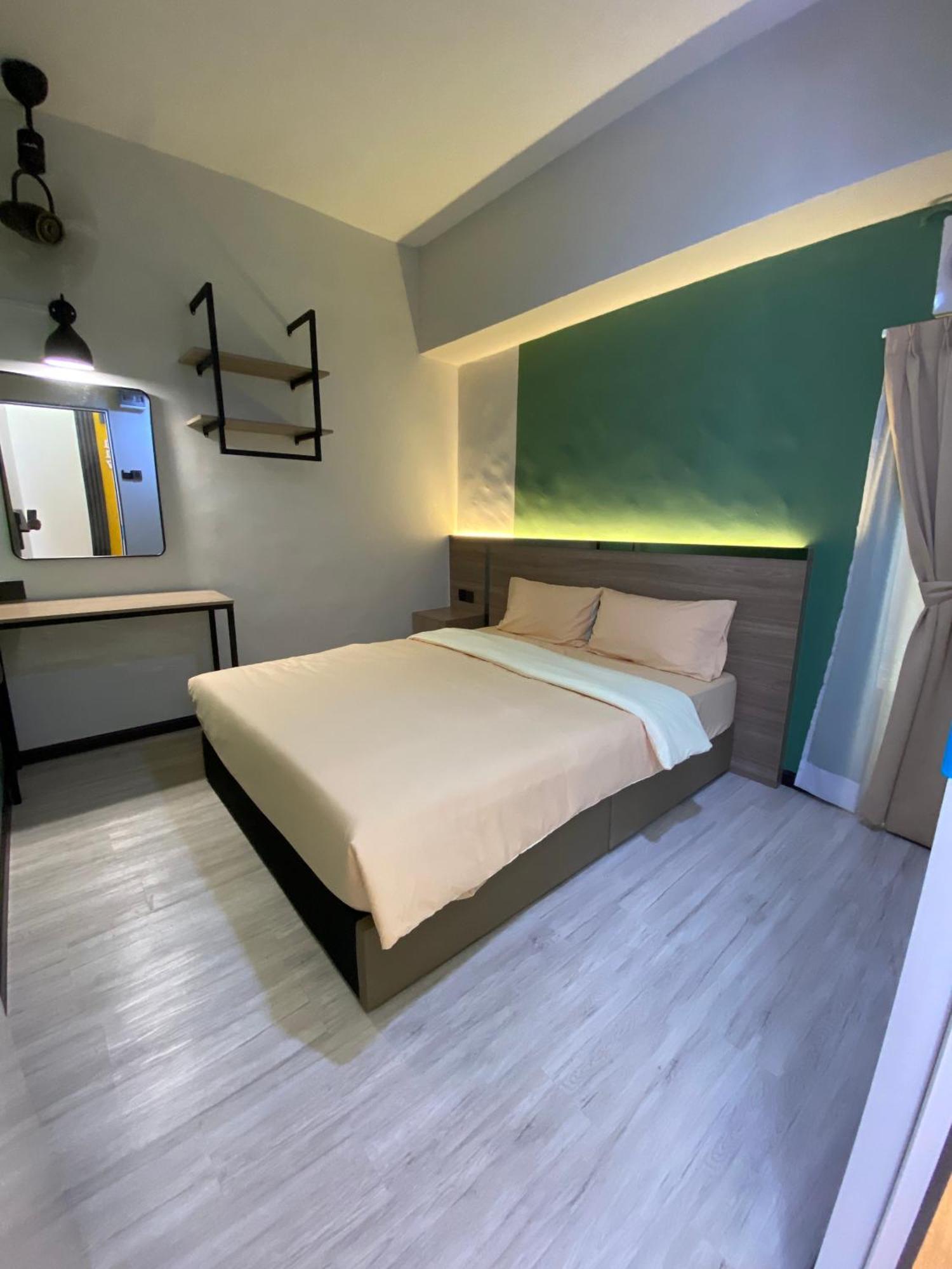 Clock Inn Backpackers Hostel ตานาห์ราตา ภายนอก รูปภาพ